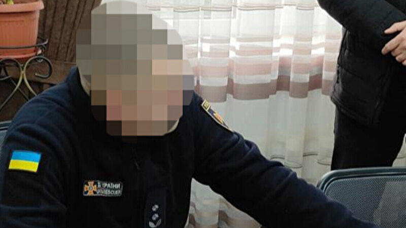 Під суд віддали двох посадовців ДСНС, які закупили 2000 планшетів за завищеними цінами