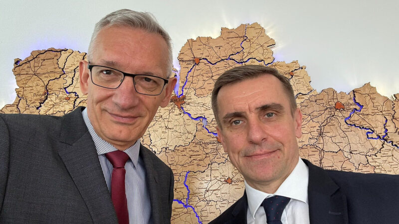 Посол Німеччини зустрівся з дипрадником Порошенка, у якого напередодні ДБР проводили обшук