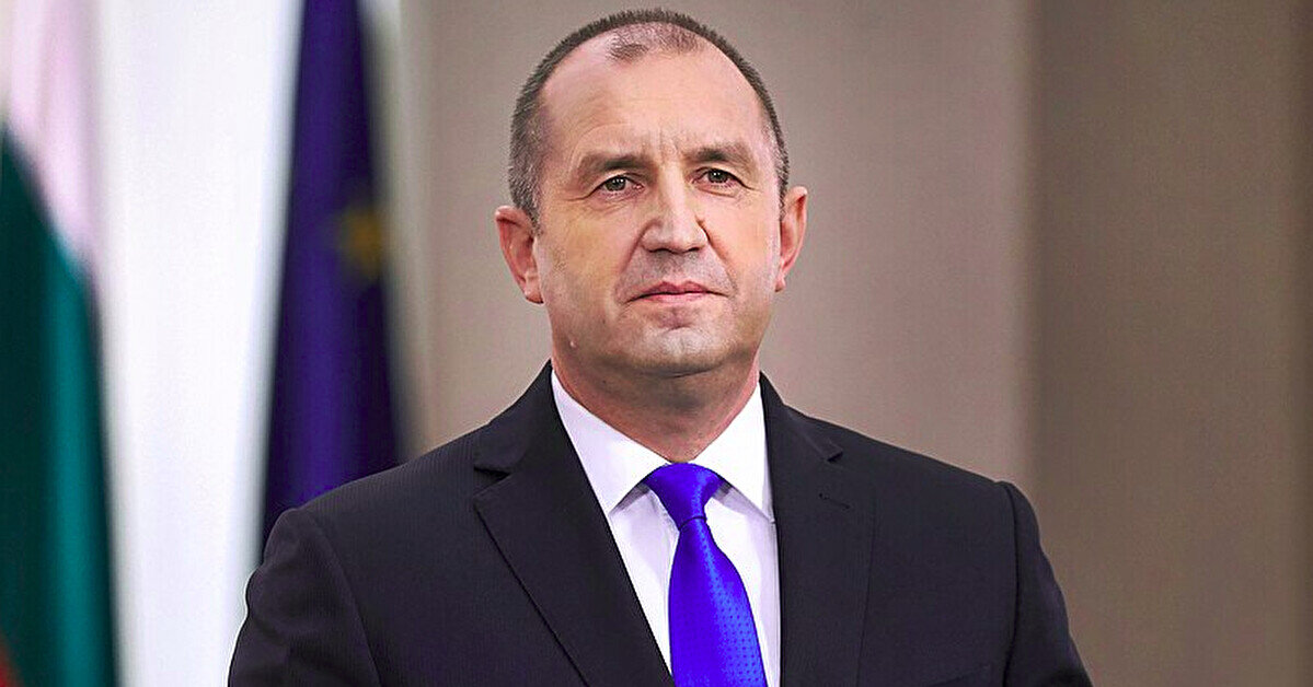 Президент Болгарії назвав спроби України перемогти Росію “приреченими”
