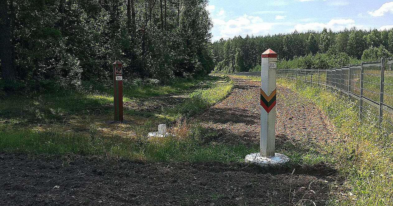 Литва спрямовує додаткові війська на кордон із Білоруссю через мігрантів
