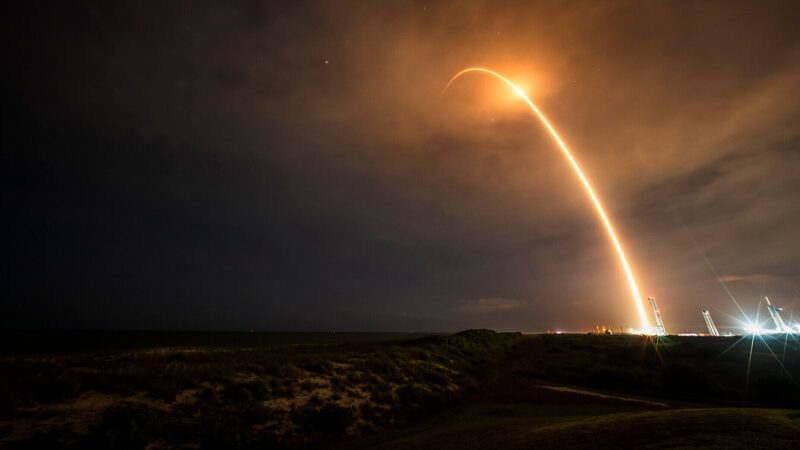 SpaceX запустила в космос ще 28 супутників Starlink