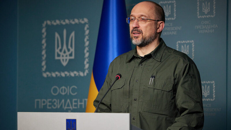 ЗМІ дізналися, що дружина Шмигаля має незадеклароване елітне авто за $85 тис