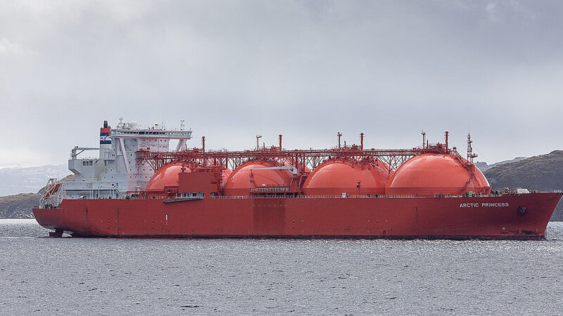 У РФ запустили нову виробничу лінію на підсанкційному газовому об’єкті Arctic LNG 2