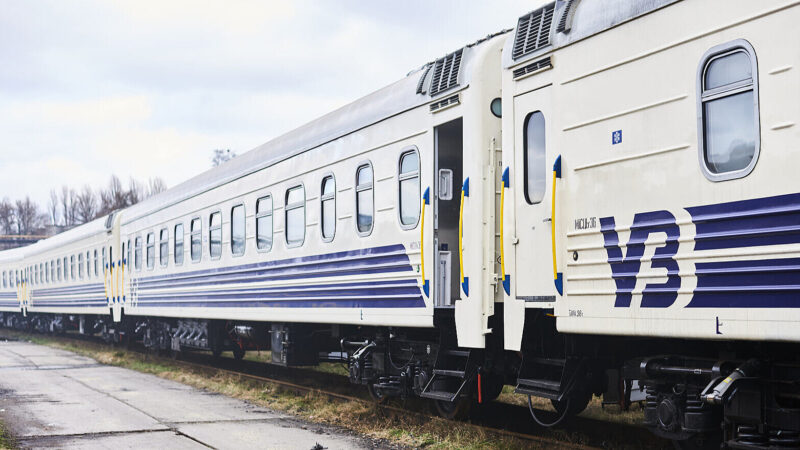 Аварія на залізниці у Карпатах: стало відомо, коли запустять потяги