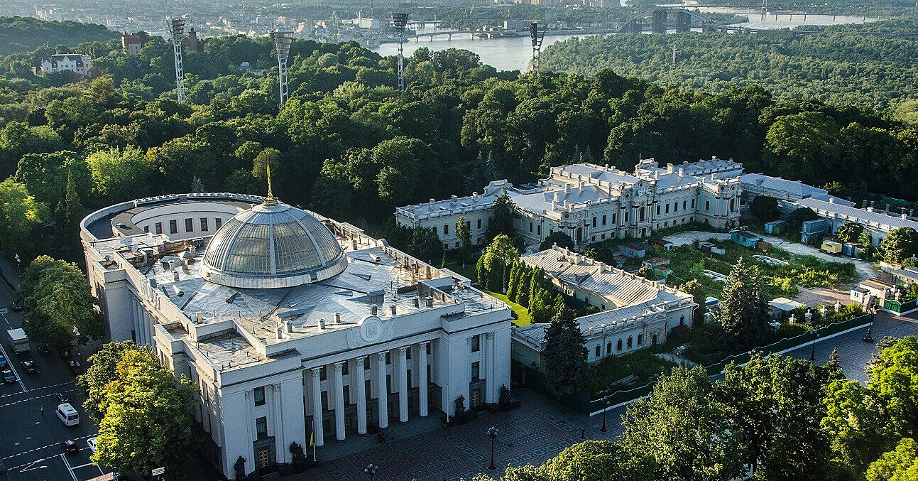 Рада звільнила від ввізного мита та ПДВ оптоволокно для виробництва дронів