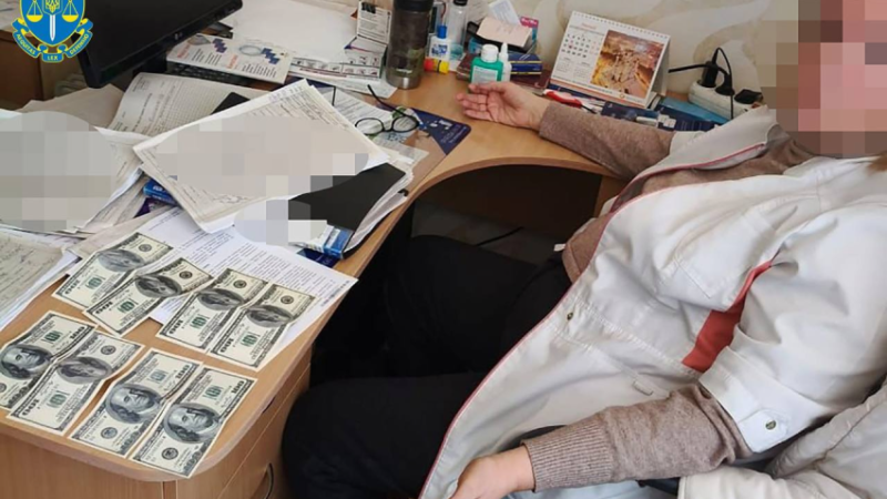На Дніпропетровщині засуджено працівників ВЛК за фіктивні довідки