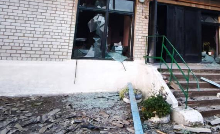 Ворог скинув КАБ на освітній заклад у Дніпропетровській області: подробиці