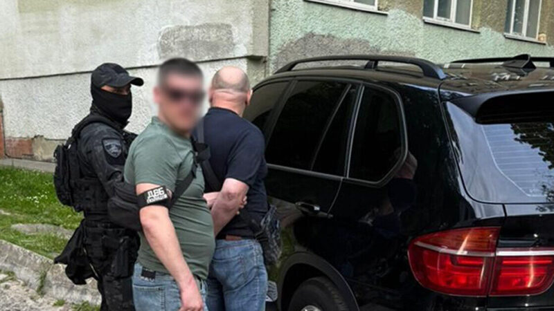 На хабарі затримали топ-посадовця служби судової охорони Львівщини