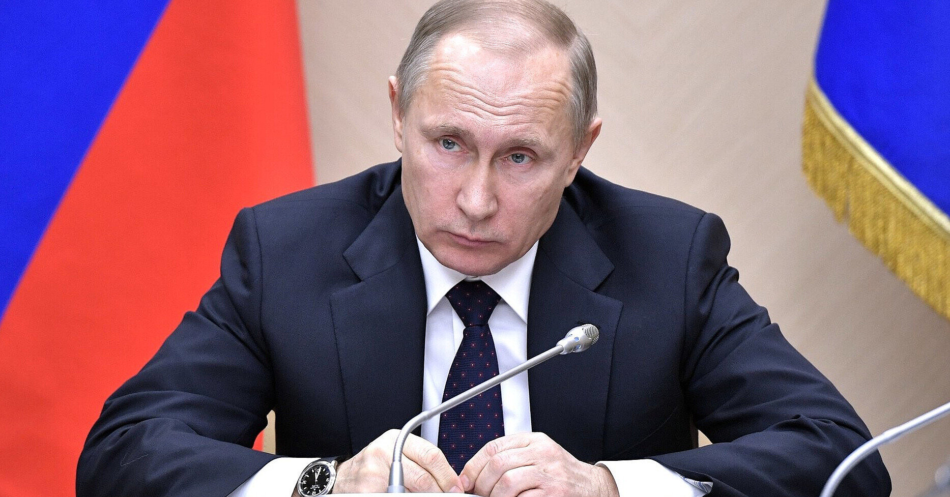 Путін анонсував скорочення оборонних витрат