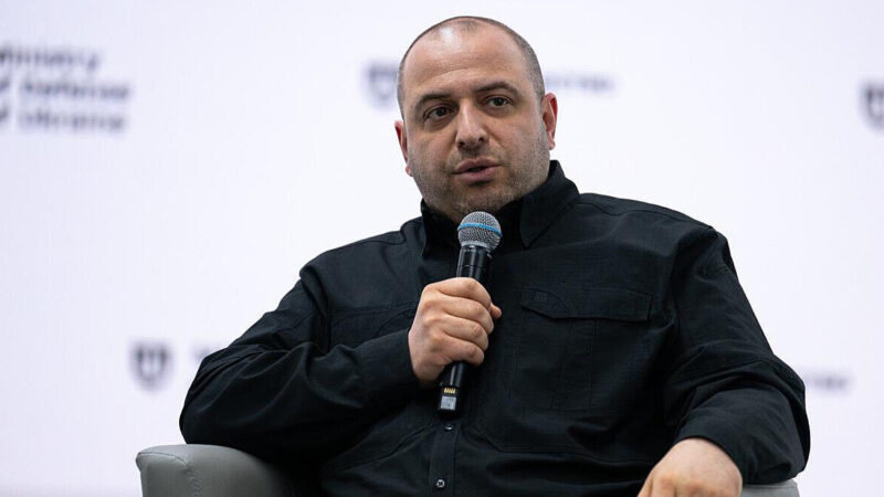 Умєрова не відправлять у відставку: джерела назвали причину