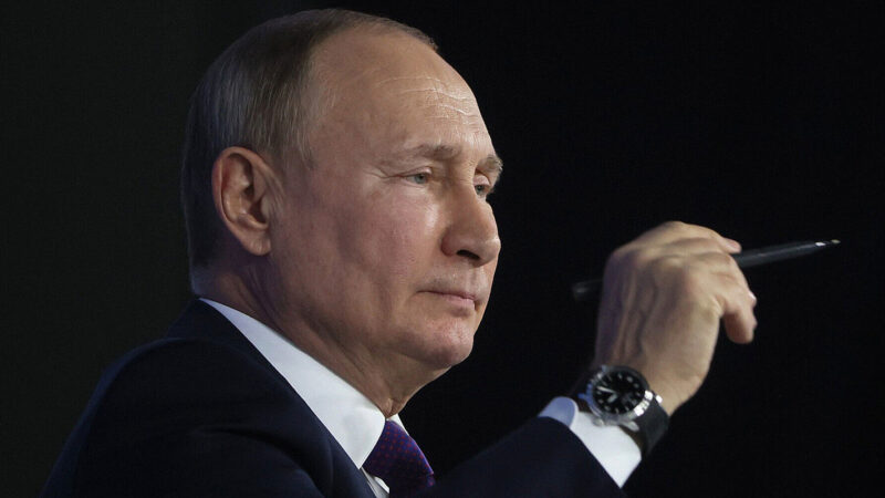 Путін відзначився новою порцією імперської маячні та “нозі солдата”