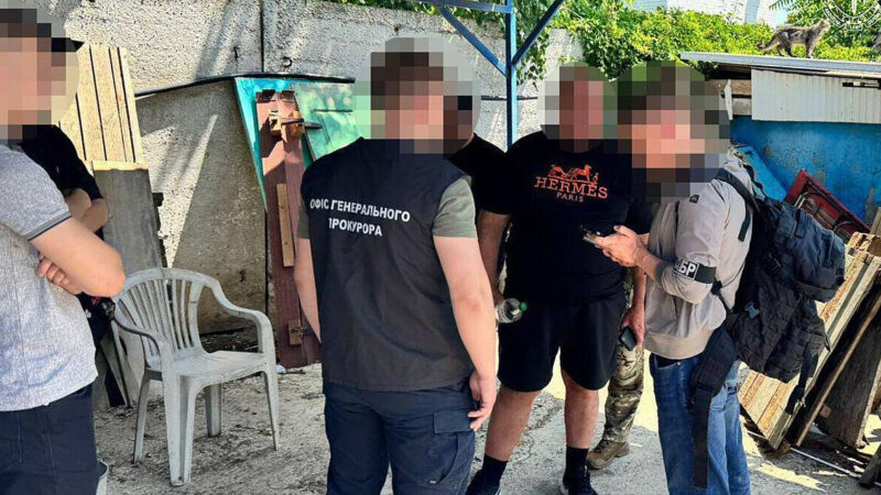 Правоохоронці викрили ділків, які розікрали 6 млн грн на закупівлі продуктів для ЗСУ