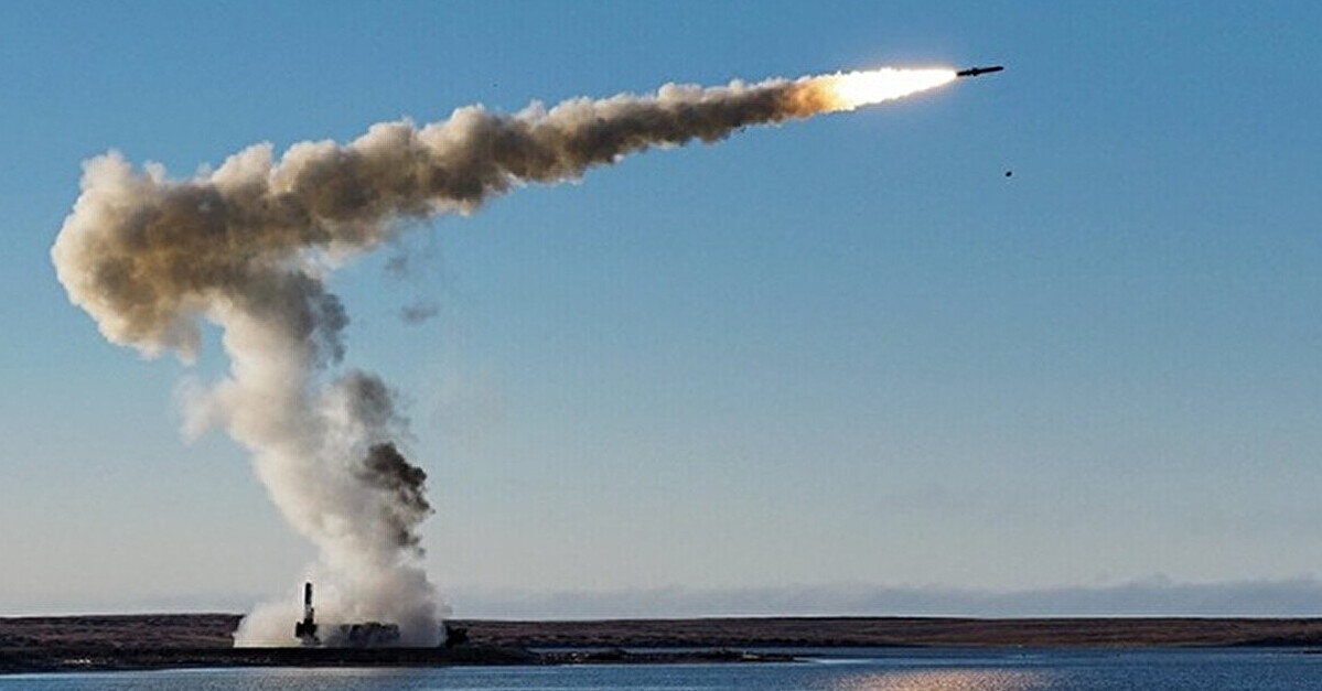РФ тримає у Чорному морі два ракетоносії із загальним залпом до 12 “Калібрів”