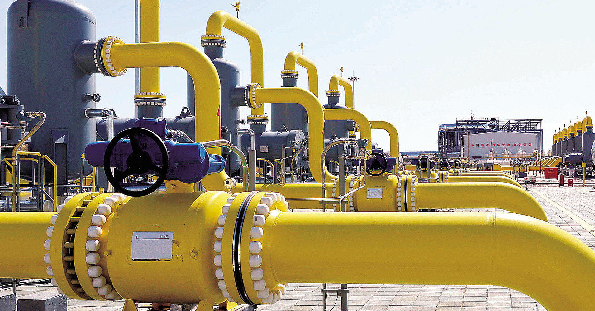 Запаси газу в сховищах: Україна скорочує відставання від минулого року