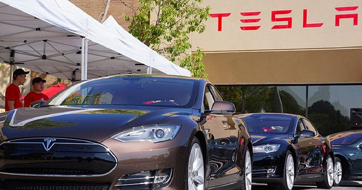 Франція звинуватила Tesla у шахрайстві та погрожує Маску серйозними штрафами