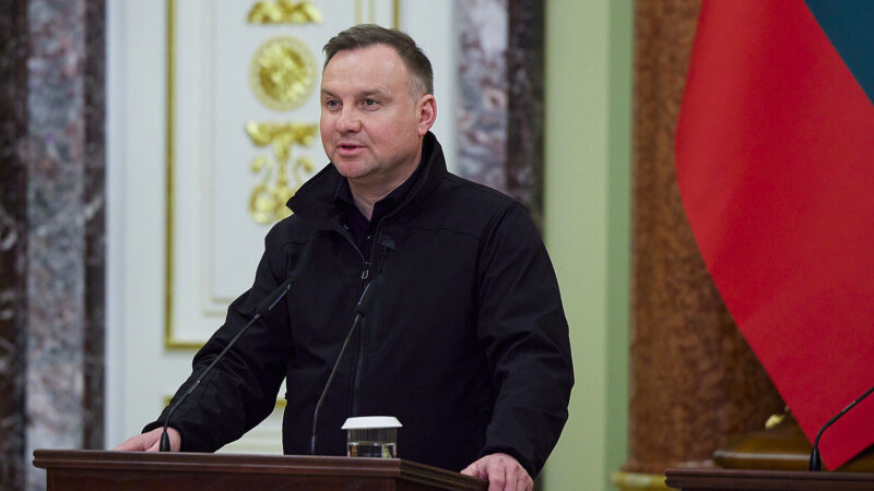 Дуда застряг у Сінгапурі через масовані обстріли Ізраїлю та Ірану
