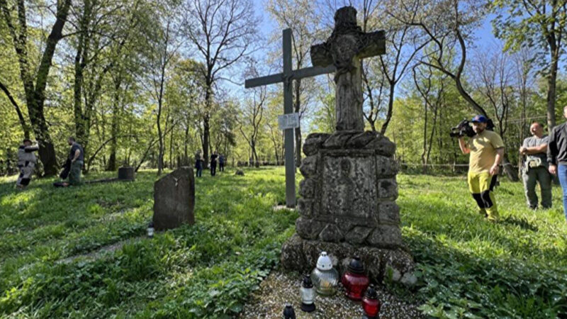 У Мінкульті заперечили фейк про зупинку ексгумації жертв Волині
