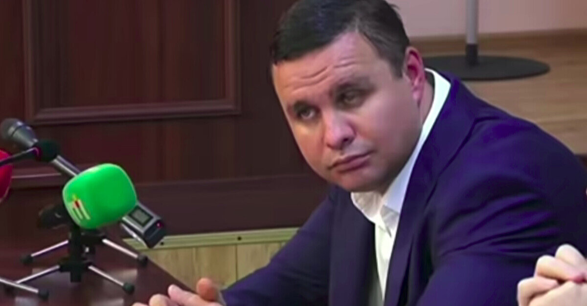 Заволодіння 312 млн МОУ: суд зняв браслет стеження з екс-нардепа Микитася