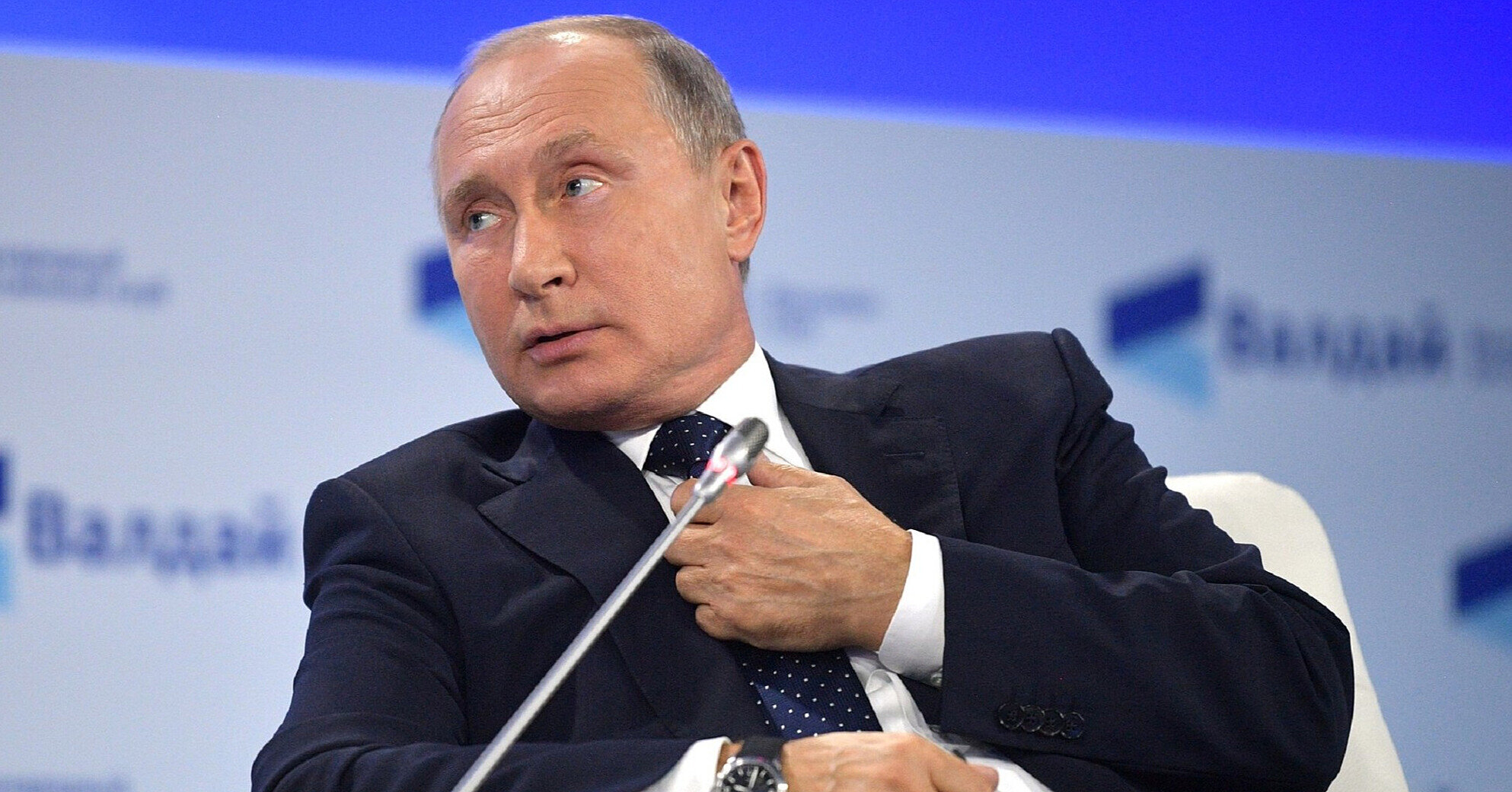 Путін провів телефонну розмову з Папою Римським: про що говорили