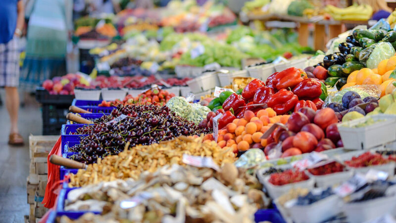 Подорожчали всі продукти: як зросли ціни в Україні за останній рік
