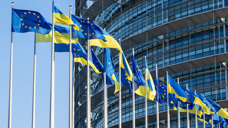 ЄС готує “потужний” документ про членство України, але Угорщина не підтримає – ЗМІ
