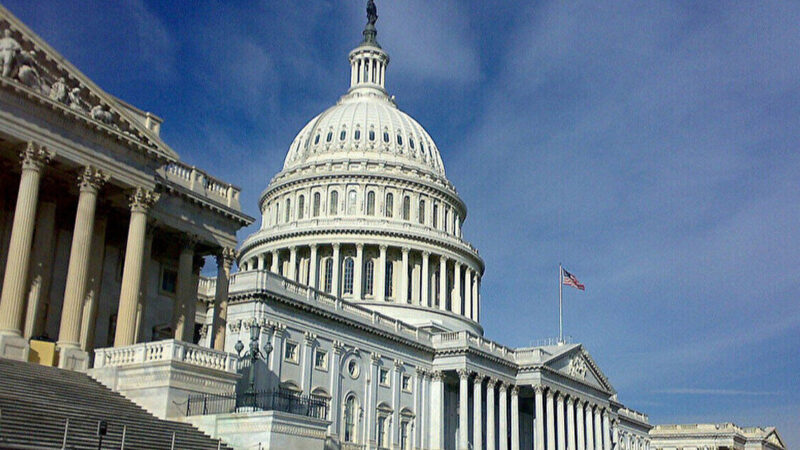 У Палаті представників США закликали відновити постачання зброї Україні