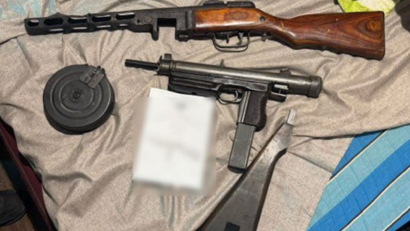 У Дніпрі правоохоронці викрили незаконний збут саморобної вогнепальної зброї