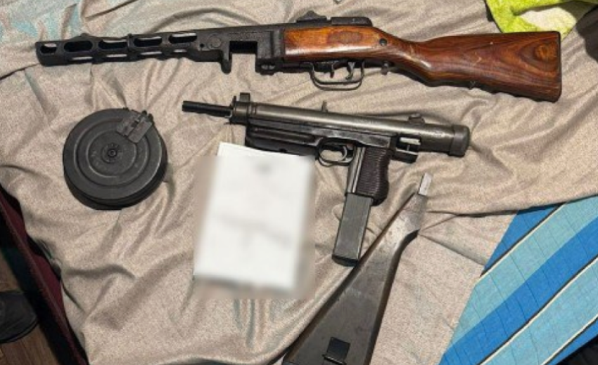 У Дніпрі правоохоронці викрили незаконний збут саморобної вогнепальної зброї
