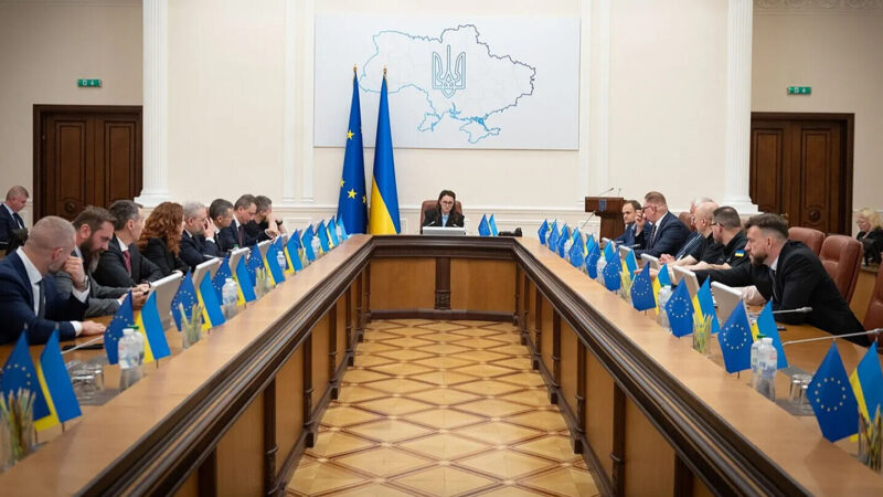 Кабмін провів реорганізацію та ліквідував чотири міністерства