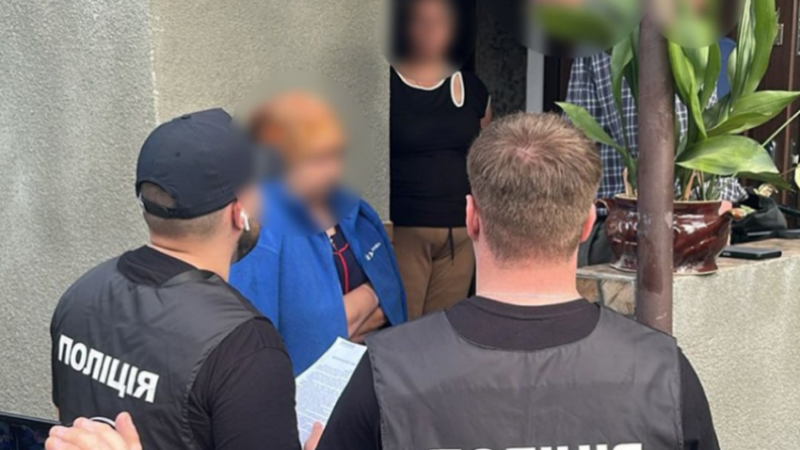 Підробка документів та самокалічення: на Дніпропетровщині викрили військового, який намагався звільнитися з лав ЗСУ