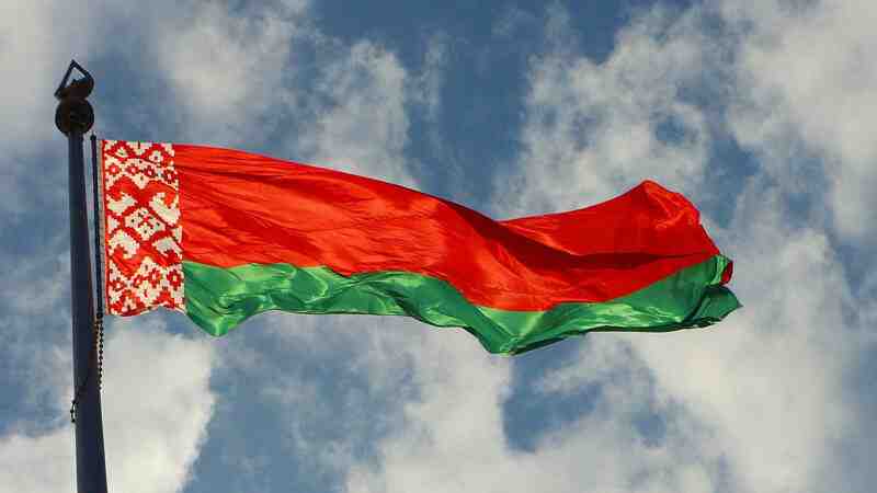 Білорусь попросила грошей у РФ, щоб залатати “дірки” у бюджеті