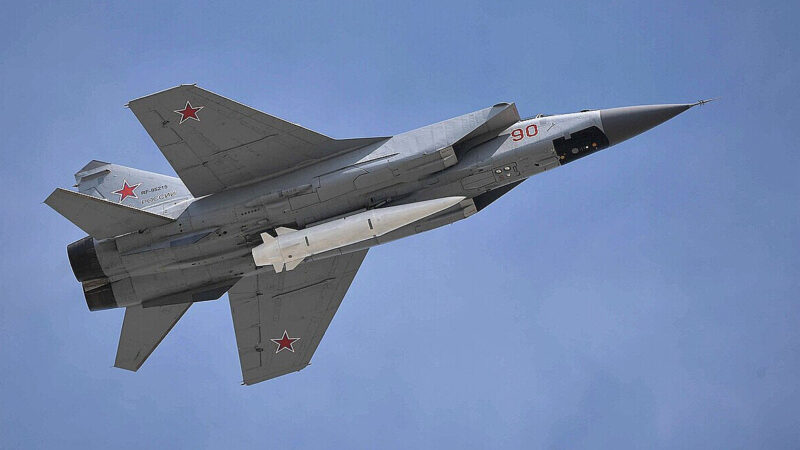 По всій Україні оголосили тривогу через зліт двох МіГ-31К