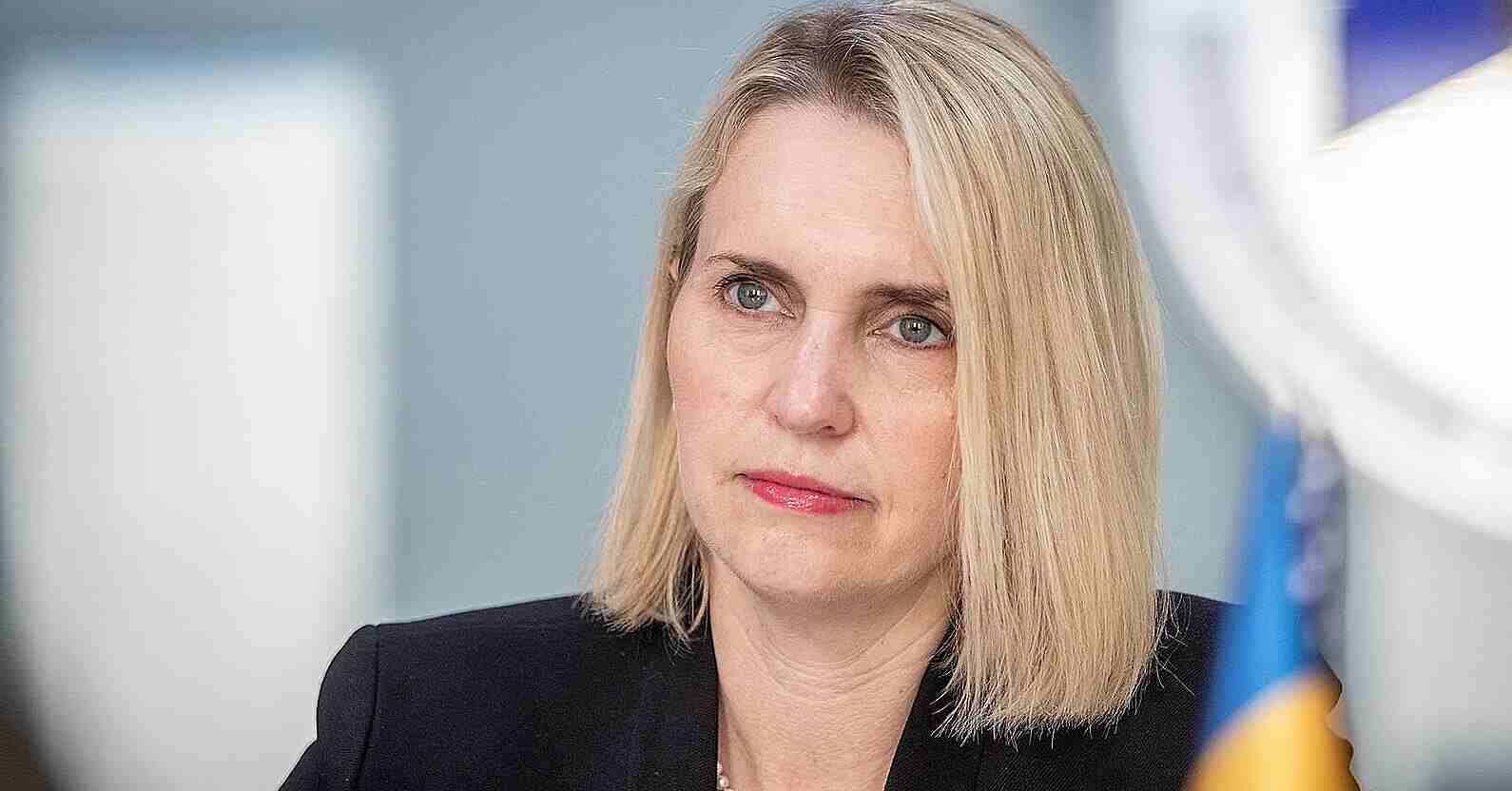 Брінк розкритикувала політику Трампа і пояснила своє звільнення з посади посла в Україні
