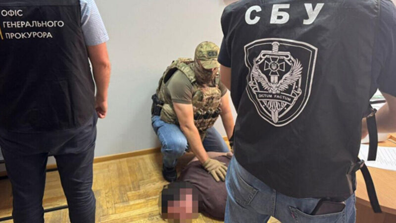 Злочинні схеми на митницях: правоохоронці розкрили деталі обшуків