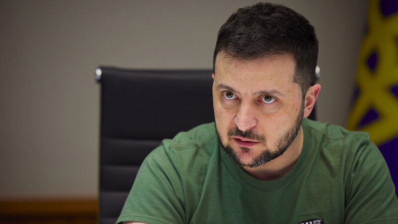 Сирський доповів Зеленському про ситуацію на фронті