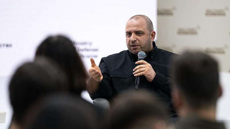 Умєров заявив, що Україна здатна щороку виробляти до 10 мільйонів дронів