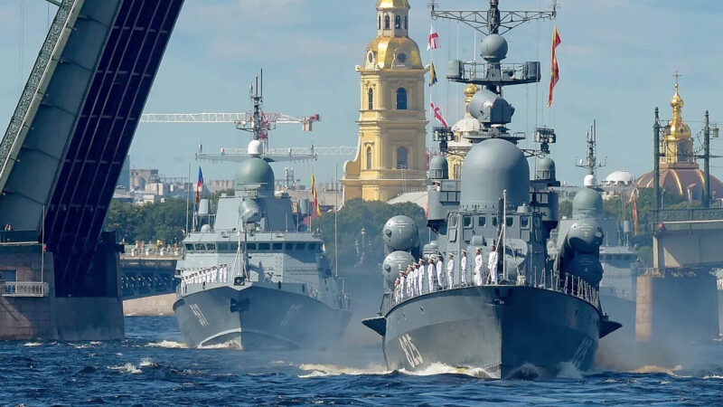 ЦПД: У Росії раптово скасували головний військово-морський парад