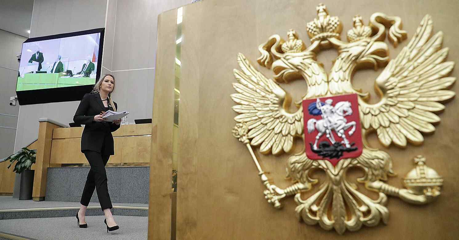 У РФ Держдума дозволила стягувати податкові борги з росіян без рішення суду