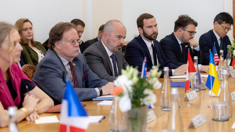 Посли G7 дві години були без зв’язку на зустрічі з головою СБУ та генпрокурором – FT