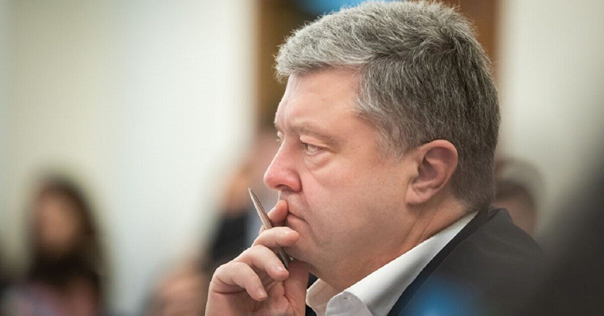 Порошенко поскаржився на санкції The Times і звинуватив Зеленського в “авторитаризмі”