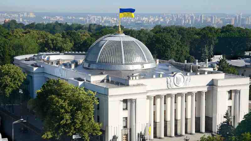 У Раді нардепи з різних фракцій зареєстрували новий законопроєкт про НАБУ та САП