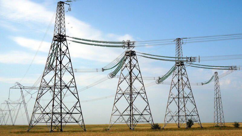 Споживання електрики в Україні зростає третій день поспіль