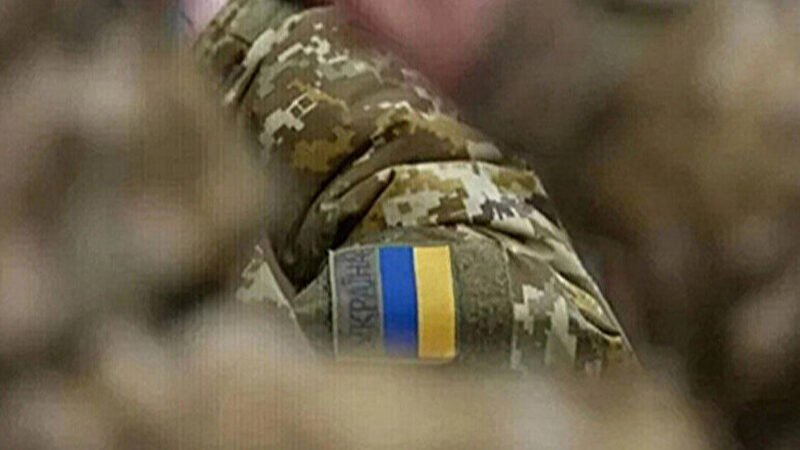 У Полтаві люди “атакували” автомобіль ТЦК: частина мобілізованих втекла