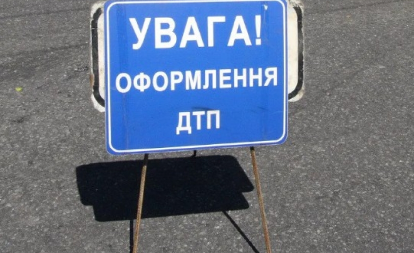 Смертельна ДТП у Криворізькому районі: водій збив військового на протезі та поїхав з місця події