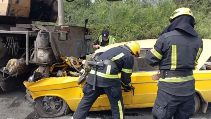 У Кривому Розі рятувальники ліквідували наслідки смертельної ДТП