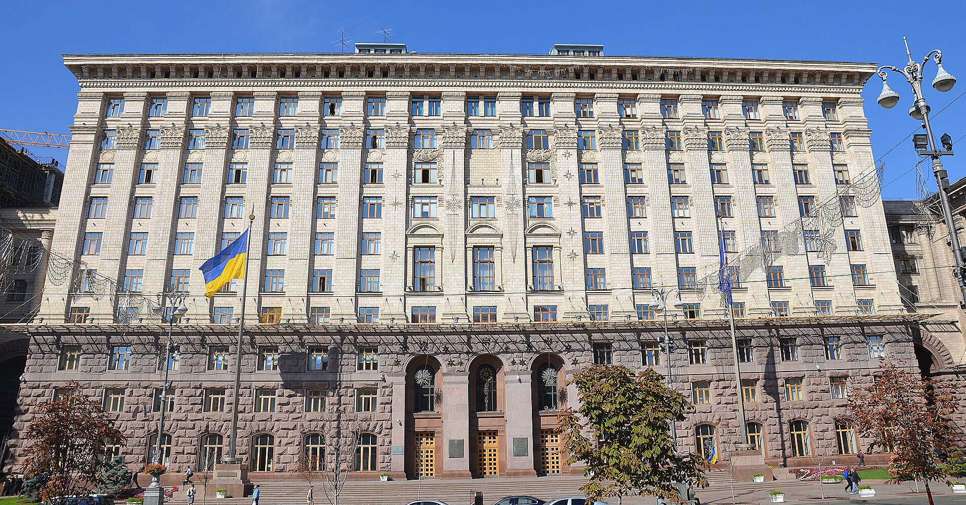 Силовики готують масові обшуки та вручення підозр депутатам Київради – екснардеп