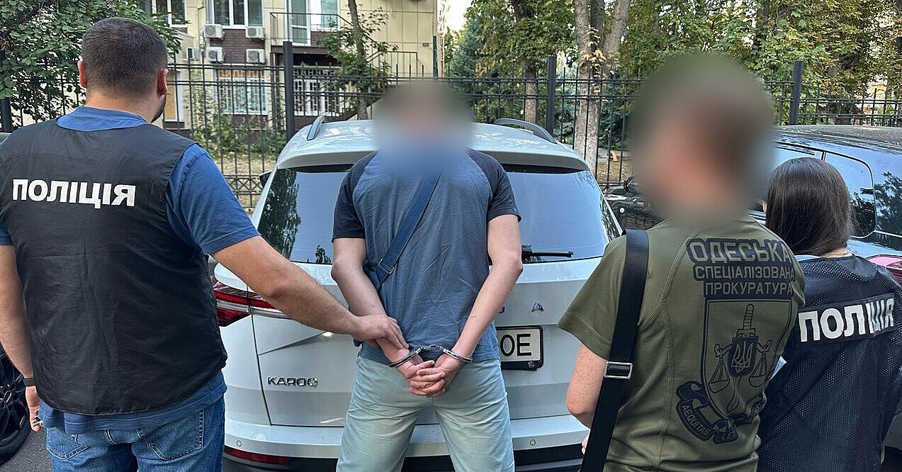 На Одещині на хабарі викрили чиновника ТЦК – обіцяв таємно вивезти з частини військового