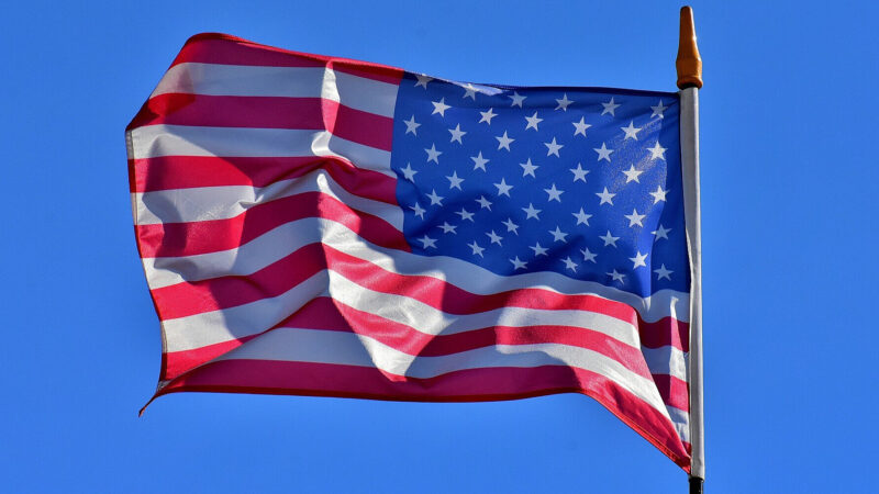 США депортували перших українських біженців