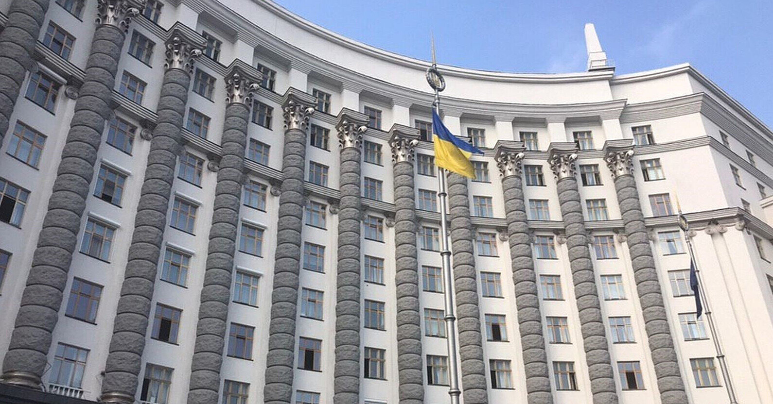 Уряд запускає продаж Одеського припортового заводу