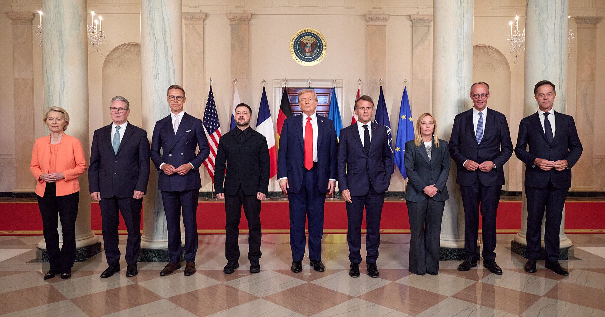 Зустріч Трампа із Зеленським та європейськими лідерами спричинила скандал у Польщі